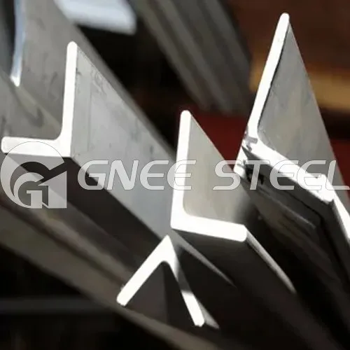 SS540 Ocelový úhelník